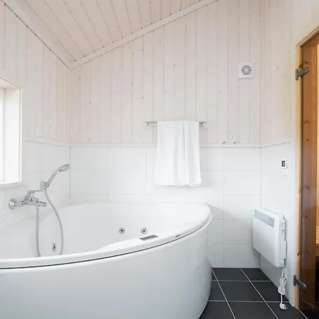 2 Typ D 70 بيت للعطل